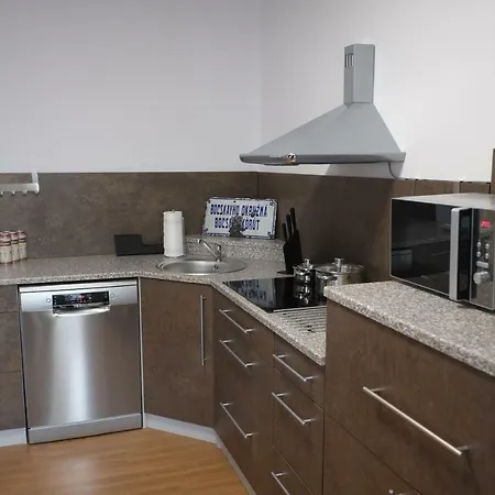 ***lucky 8 Guesthouse*** Кошице