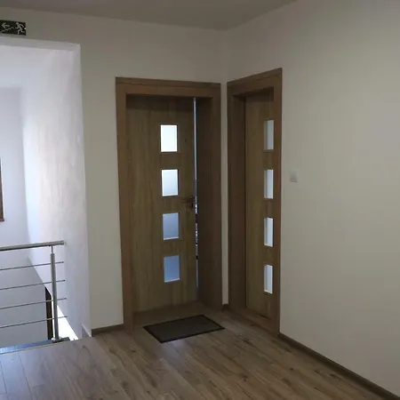 Гостевой дом ***lucky 8 Guesthouse***
