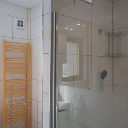 ***lucky 8 Guesthouse*** * Кошице